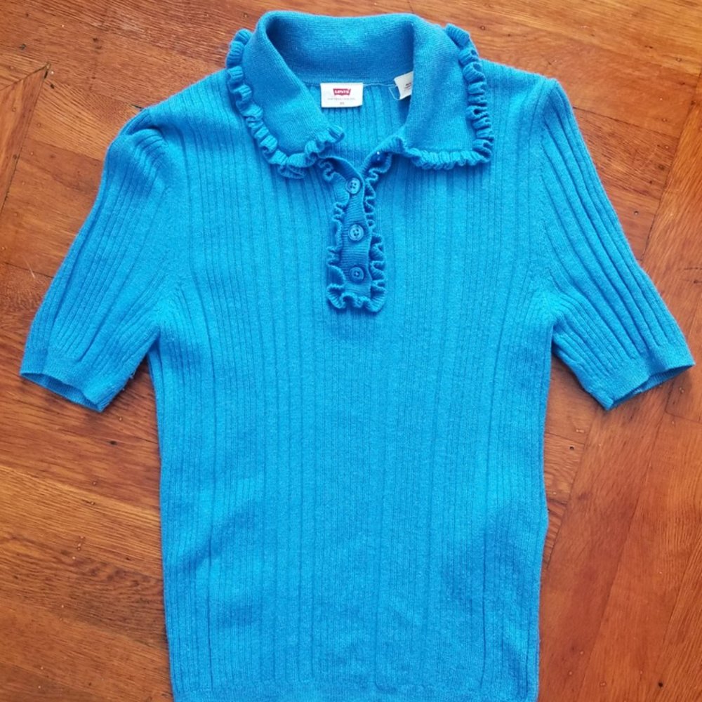 Levi's Scallop Collar Short Sleeve Sweater Blouse